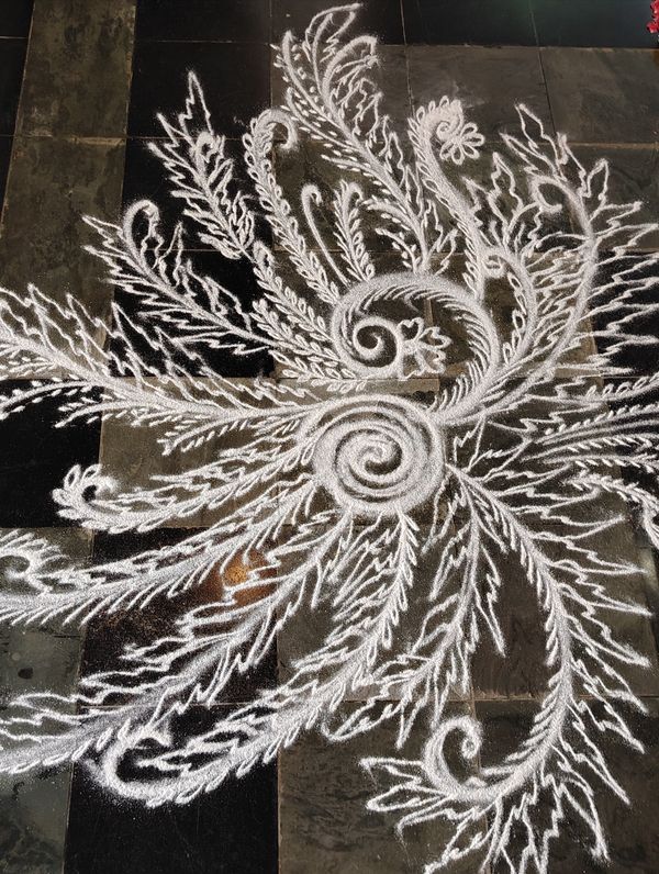 (三三四) 冰窗花飘落印度「黎明之城」（四）